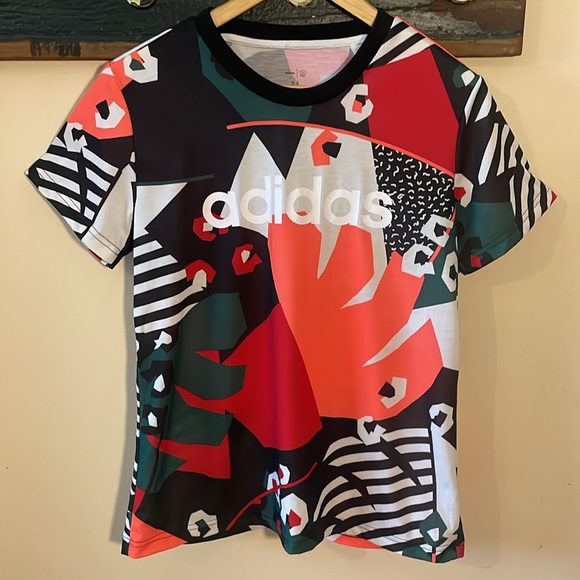 Adidas x Farm Rio Colourful Graphic T-Shirt Size Medium - Picture 8 of 16